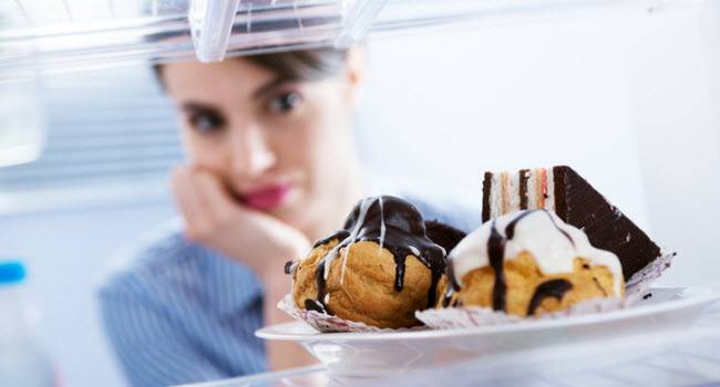چگونه عادت به شیرینی و شکر را ترک کنیم؟