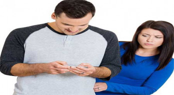 می دانید تلفن همراه شما می تواند به روابط عاشقانه تان آسیب بزند؟ می دانید تلفن همراه شما می تواند به روابط عاشقانه تان آسیب بزند؟